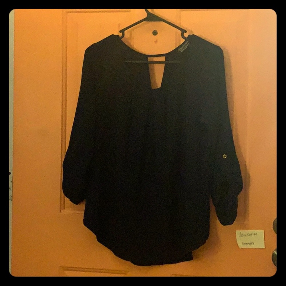 Navy blue pleated 3/4 sleeve blouse